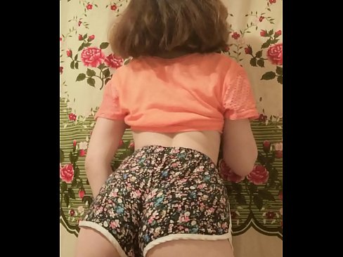 ❤️ Seksikäs nuori beibi riisuu shortsinsa kameran edessä Venäläinen porno at fi.hdpornpics.ru ❤