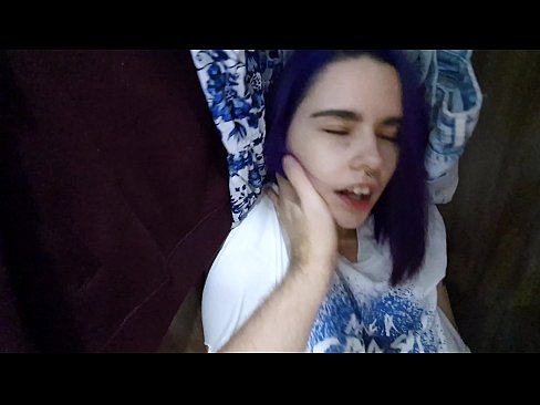 ❤️ Löysin siskoni kaapista ja autoin häntä laukeamaan Venäläinen porno at fi.hdpornpics.ru ❤